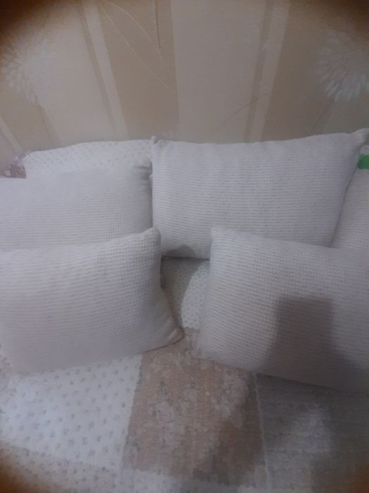 Подушки для дивана
