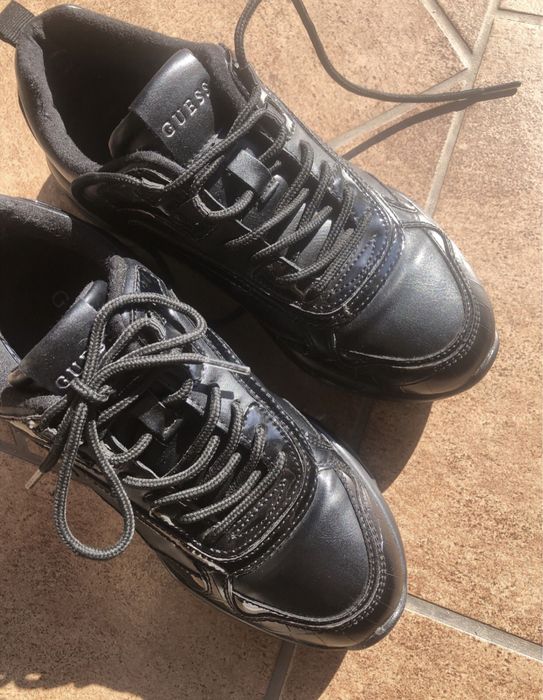 Buty sportowe Guess damskie oryginalne