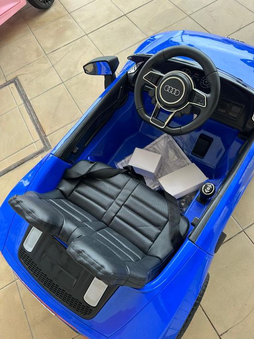 Carrinho de criança eletrico audi R8