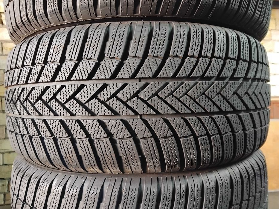 Шини бу 255/50 R19 Bridgestone Blizzak LM005 Комплект Зима