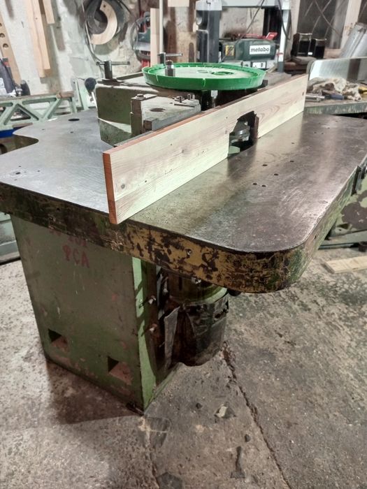 Фрезерний станок