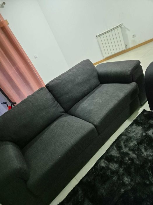 Sofa preto 2 lugares