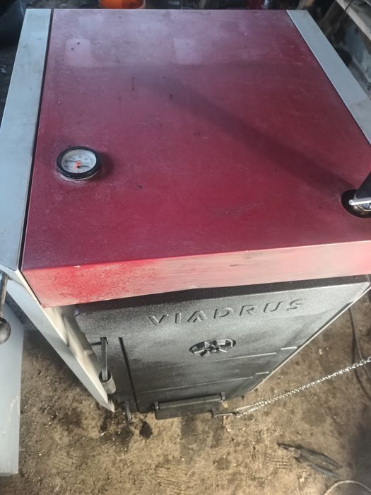 Продам котли твердопаливні Viadrus
