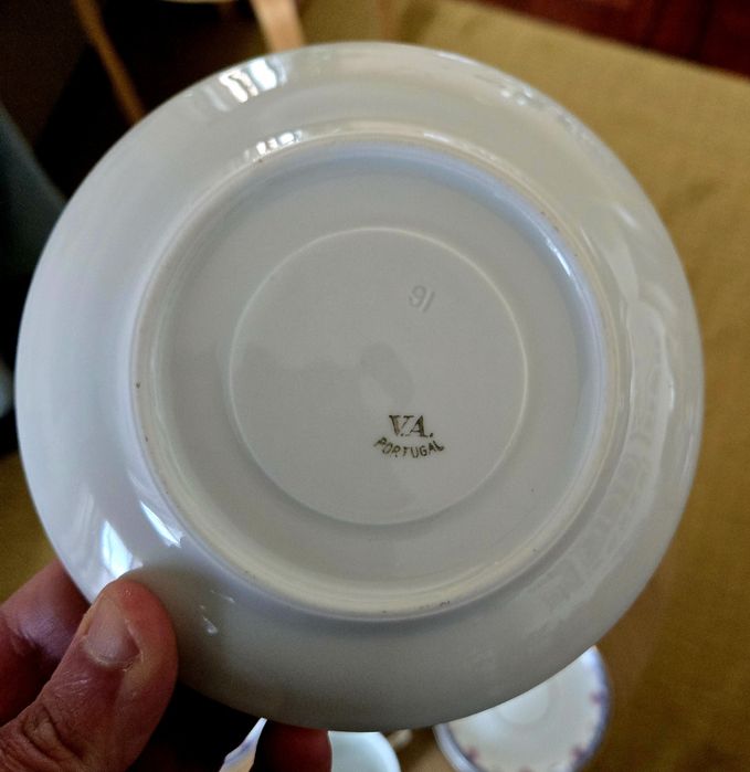 Serviço de chá Vista Alegre com mais de 70 anos