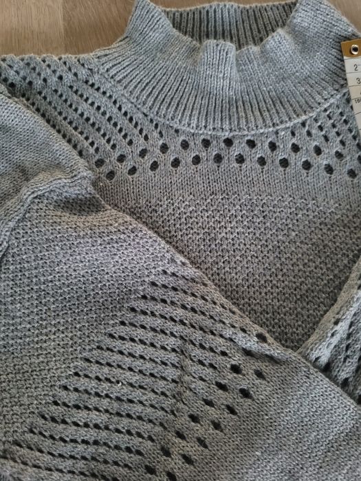 Sweter cienki R.36 nowy bez metki