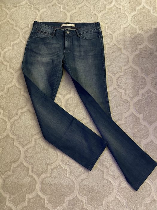 Nowe spodnie Wrangler 30 damskie w super cenie!