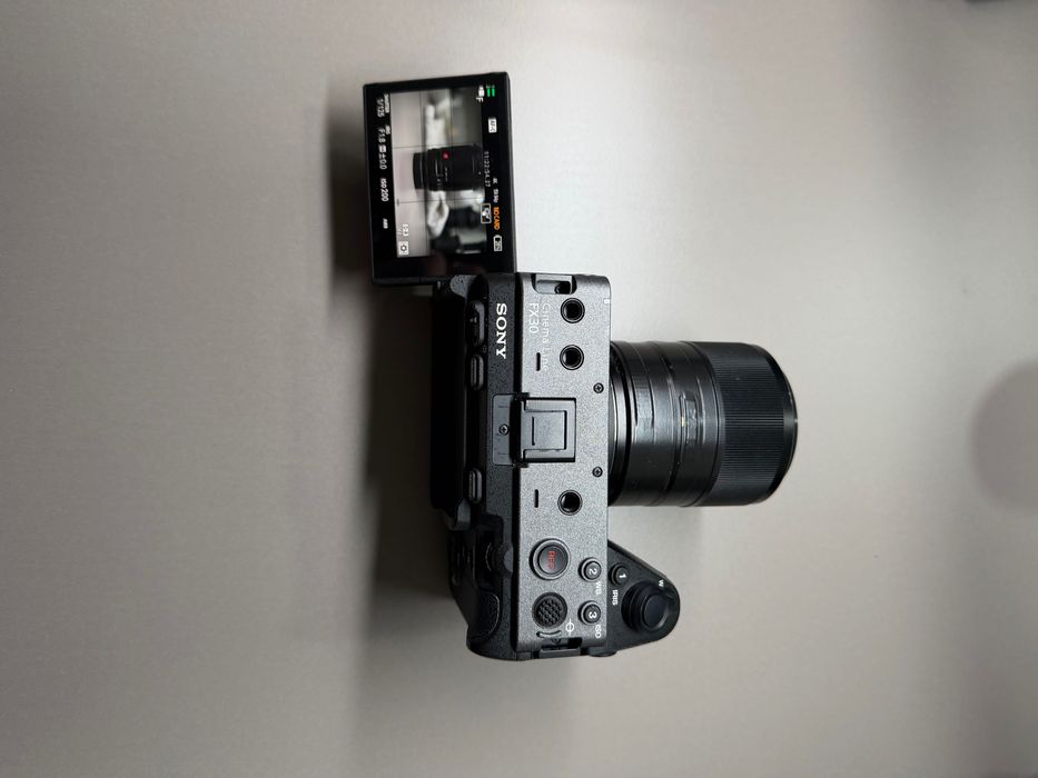 Sony FX30 como nova e mais 2 baterias