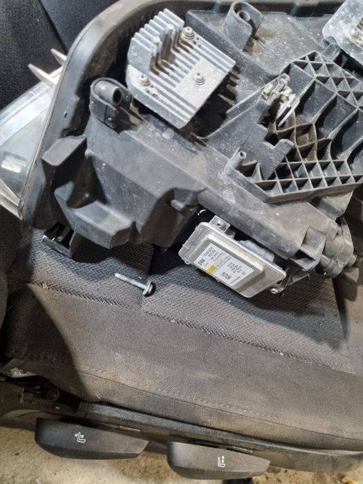 Bmw f20 lampa lewa xenon