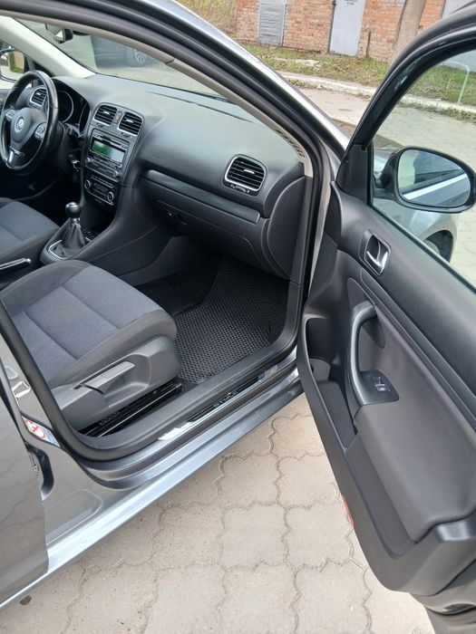Продам гольф6  2011р 1.2 бензин