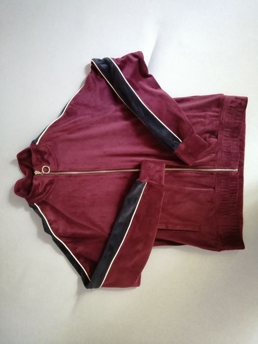 Welurowa bluza Diverse bez kaptura