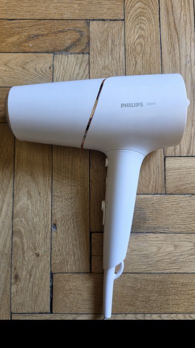 Suszarka do włosów Philips BHD 530/00