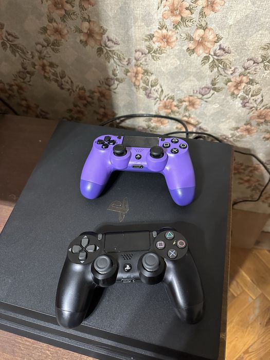 Ps4 pro 1TB продам