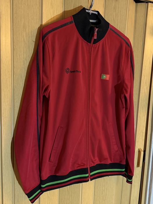 Czerwona, sportowa, rozpinana bluza. Cropp L