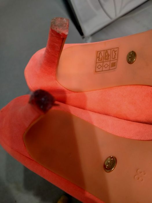 Sprzedam szpilki pomarańczowe rozm.38