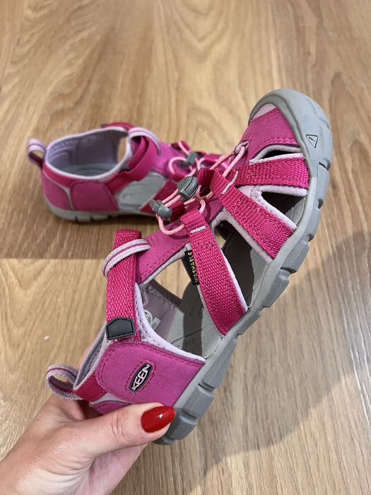 Сандалі KEEN waterproof .