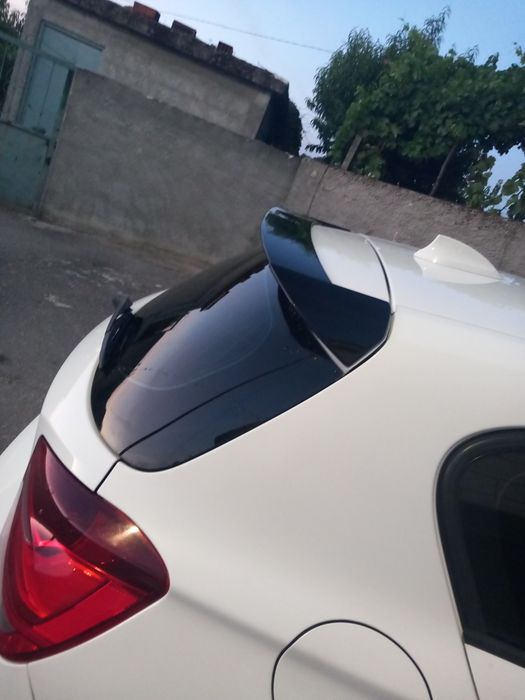 BMW 118 — fotografia 12