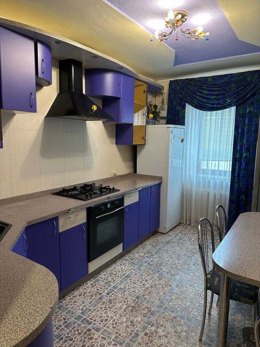 Продам 3-ком квартиру с ремонтом Ак.Королева (3-266-408)
