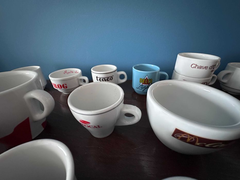 Coleção de chávenas de café