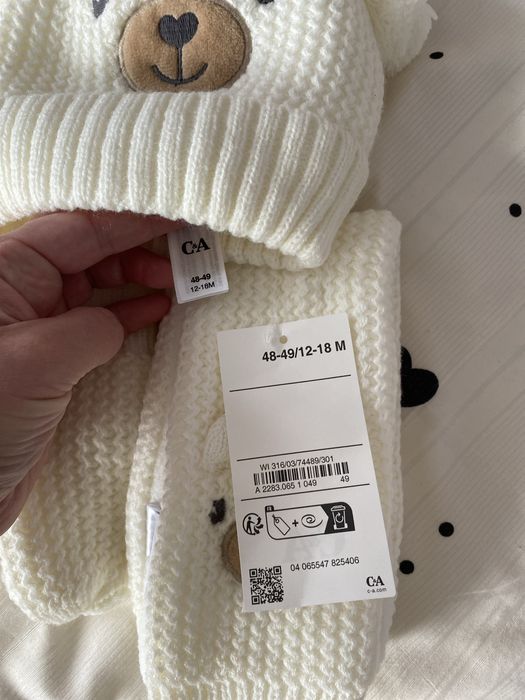 Шапочка C&A 12-18 міс нова