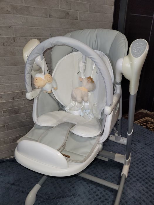 Стільчик для годування - гойдалка Carrello Cascata