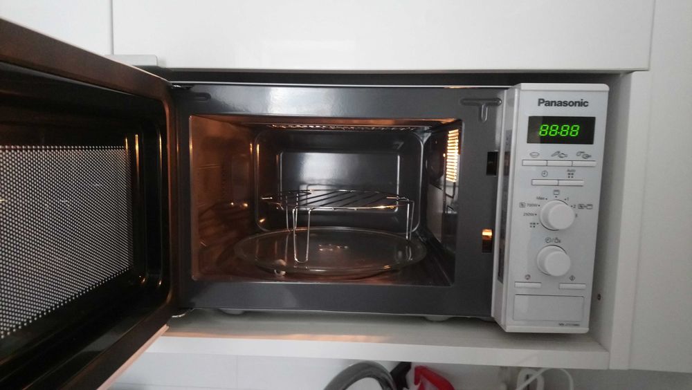 Mikrofalówka panasonic NN J151 WMPEG