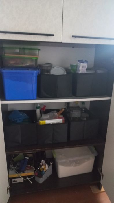 Продам шафу з полками