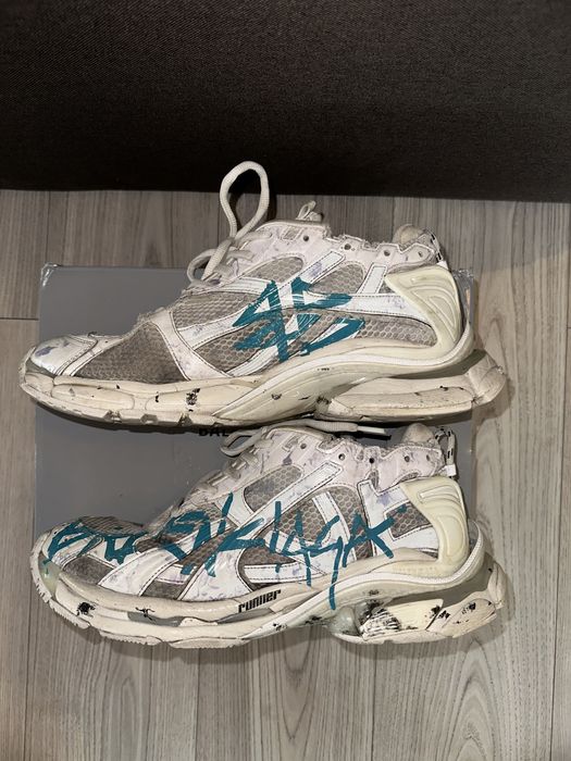 Balenciaga runner graffiti white-blue