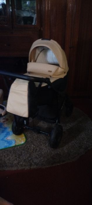 Продам б/у дитячу коляску в гарному стані