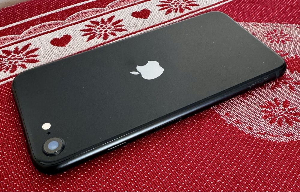 iPhone SE 2022 64GB Black - stan idealny bez blokad | kondycja bat 85%