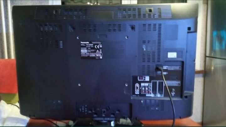 Panasonic Viera TX32LE8P 32"