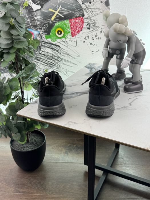 Кросівки Nike Revolution 38.5 розмір Е16487