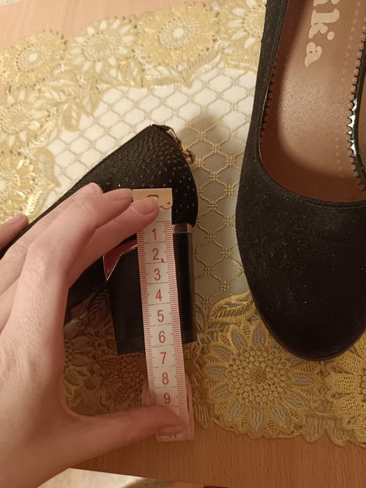 Жіночі черевики, туфлі