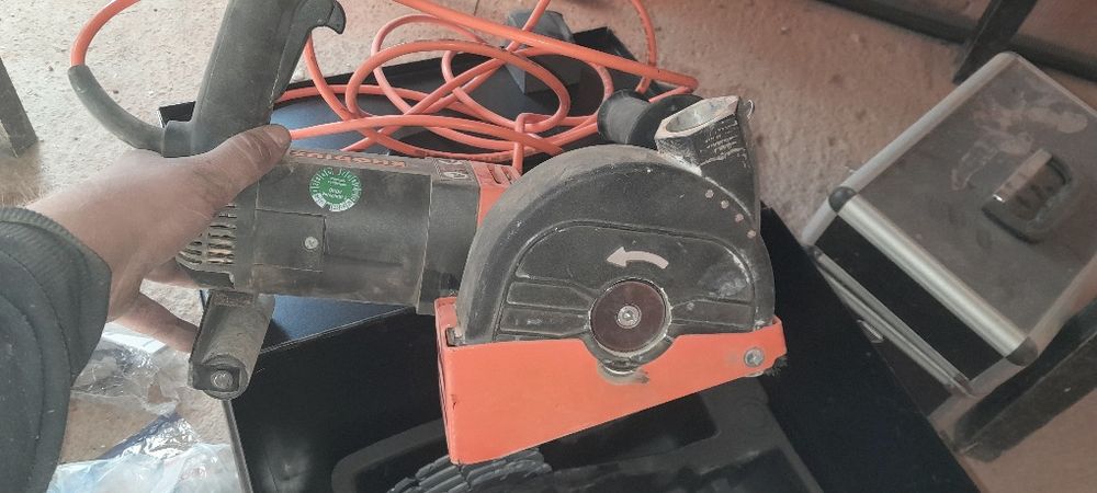 Bruzdownica Rhodius 403s