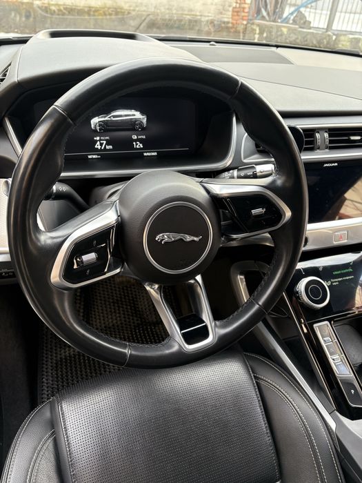 Електроавтомобіль Ягуар I-PACE SE