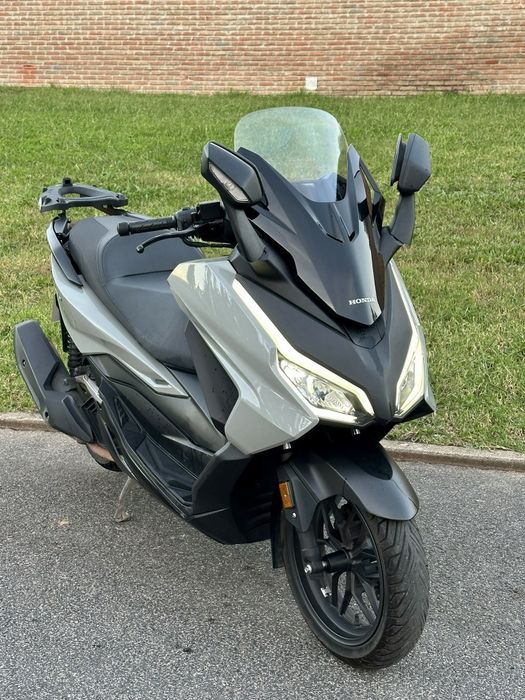 Honda Forza 125CC