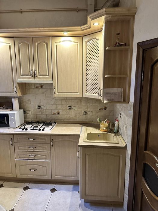 Жд  центр погодинно подобово вул .Шептицьких подобово центр