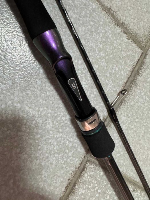 Cana Daiwa Emeraldas V B72HS Tip Run (chocos)