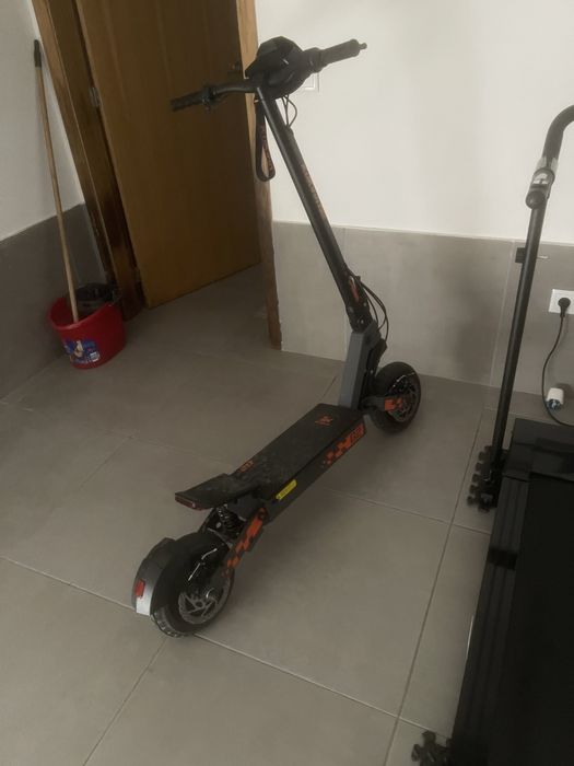 Kukirin g2 scooter