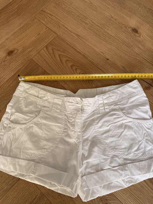 Spodenki białe roz S