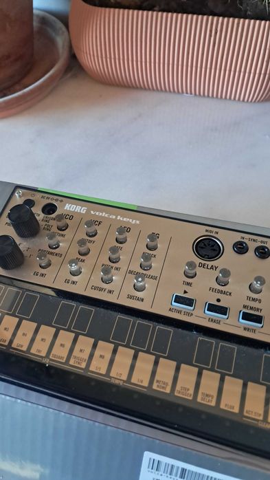 Korg Volca Keys - como novo
