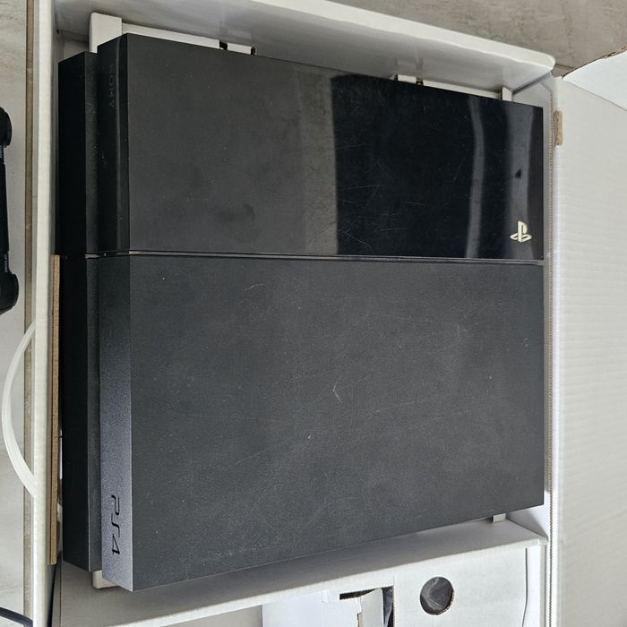 Playstation 4 500 gb + kontroler