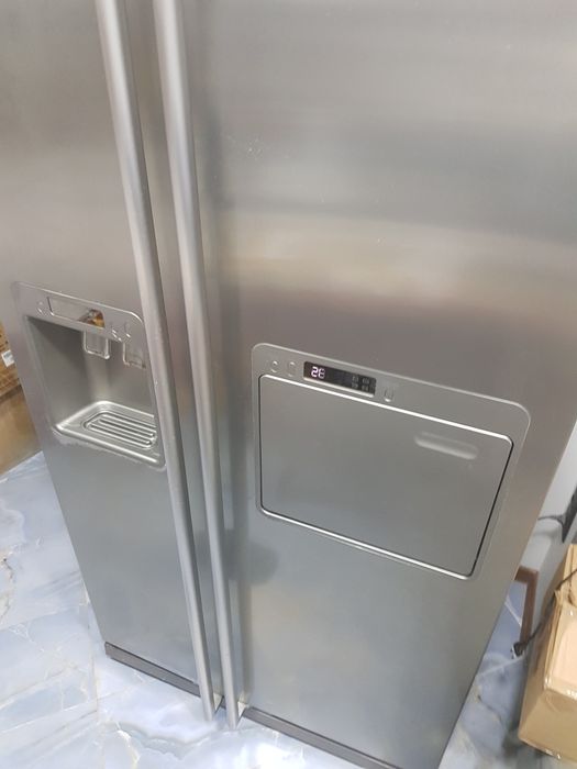 Холодильник SAMSUNG rsj1kers разборка