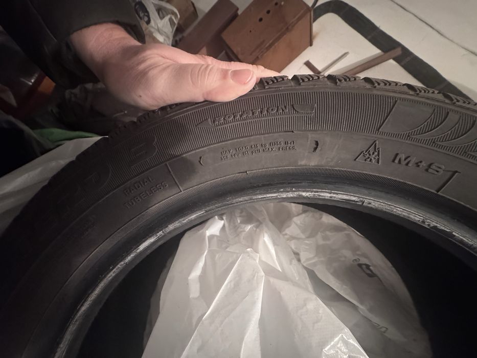 Шини зимові не шиповані