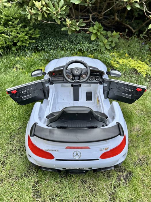 Mercedes elektryczny AMG dla dzieci