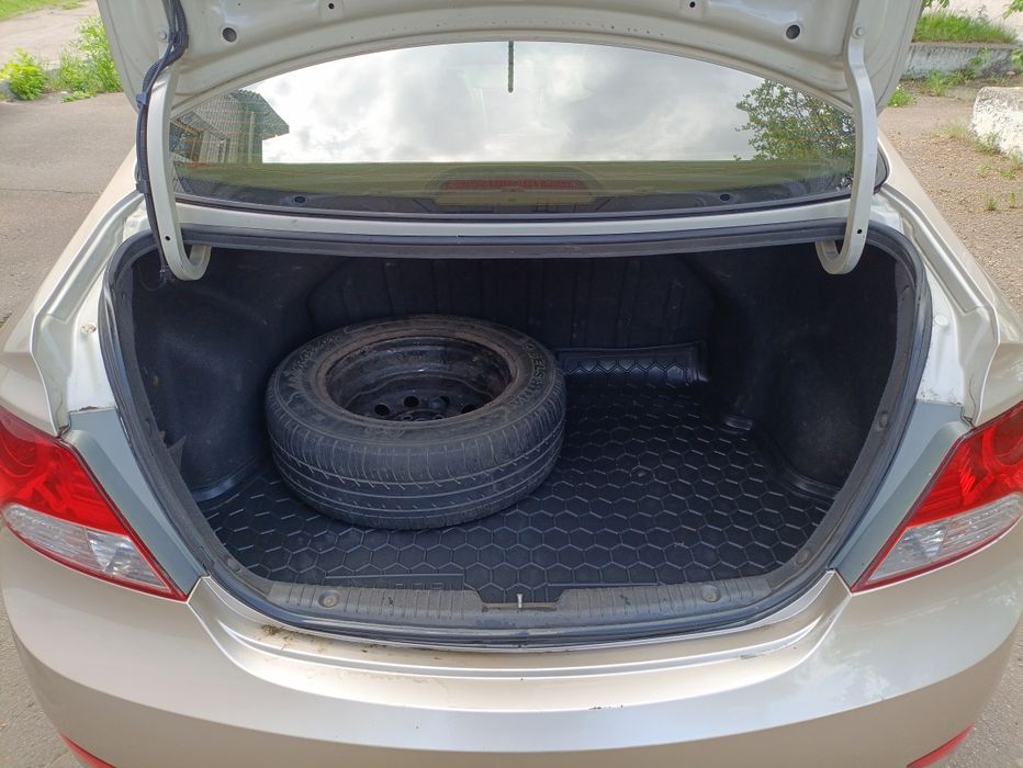 Hyundai Accent 2011р.в. 1,4 газ/бензин
