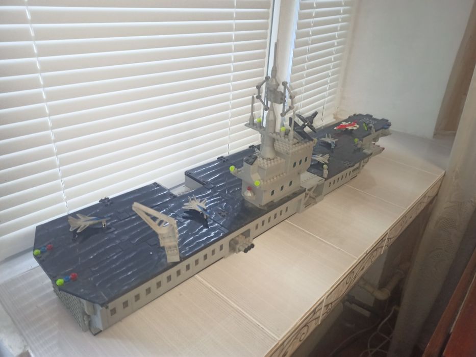 Продаю конструктори Brick