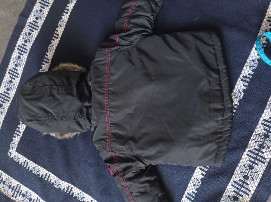 Куртка нова демісезонна 68