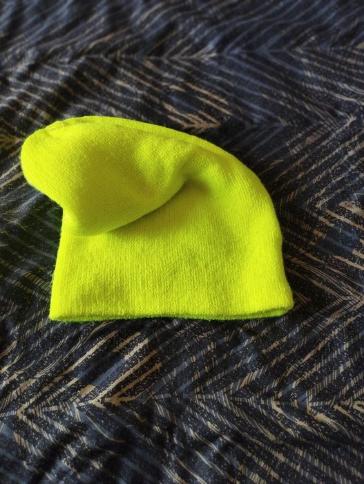 Czapka neonowa narciarska