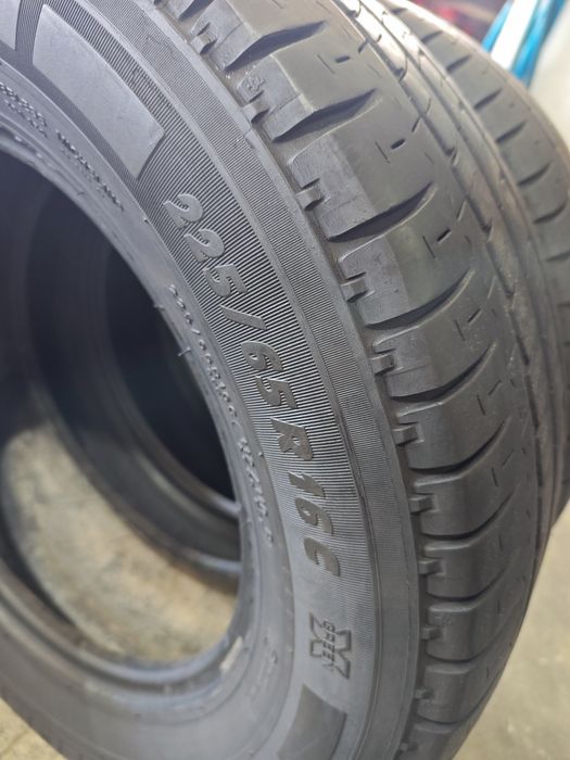 225/65/16C Michelin