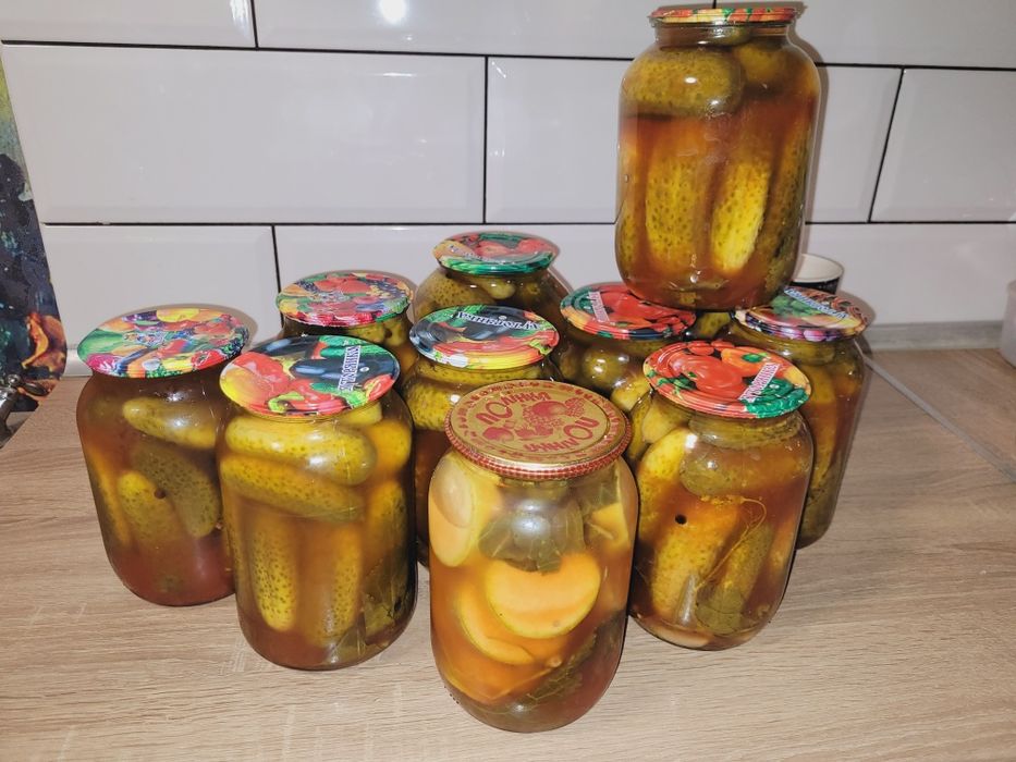 Огірки консервовані